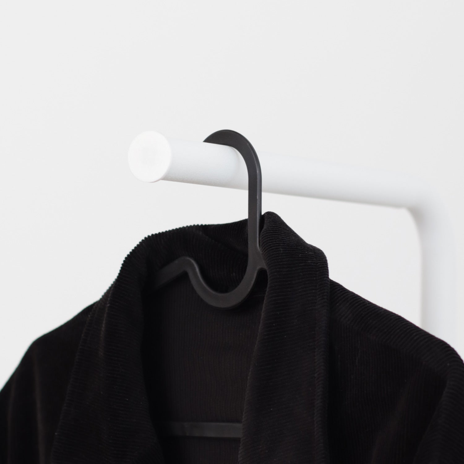 Clothes Rack Valet in White